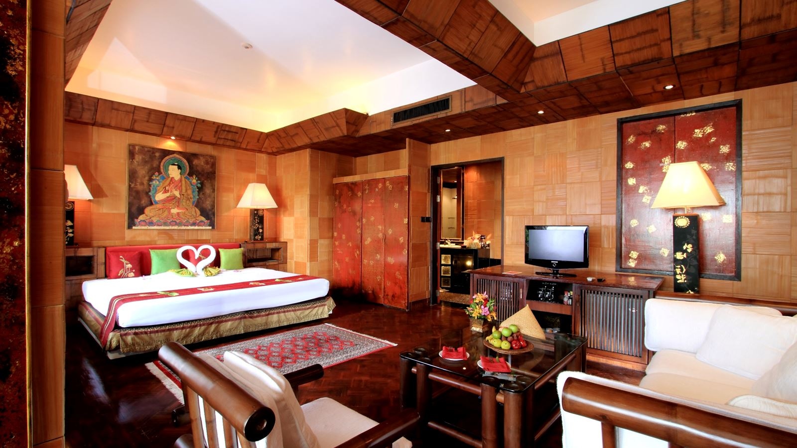 rooms-kata-suite-pool-access