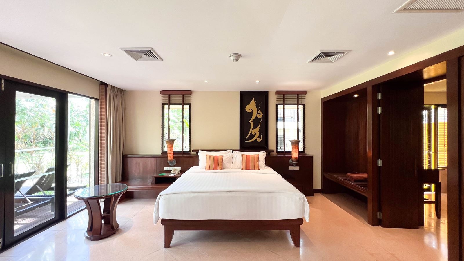 rooms-twobedroom-suite-villa