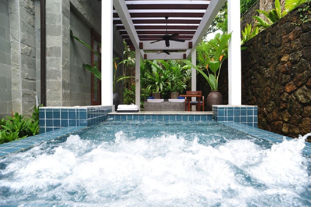 rooms-sala-villa-with-outdoor-hidro-pool