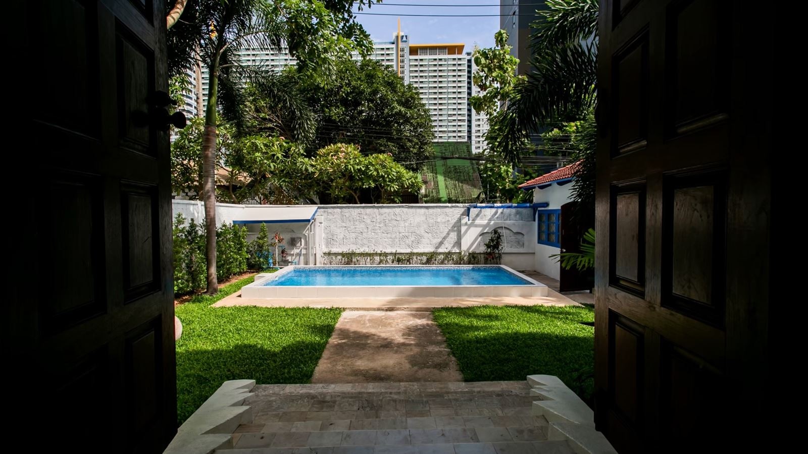 rooms-morocco-pool-villa-6-bedrooms--private-swimming-pool-and-western-style-kitchen