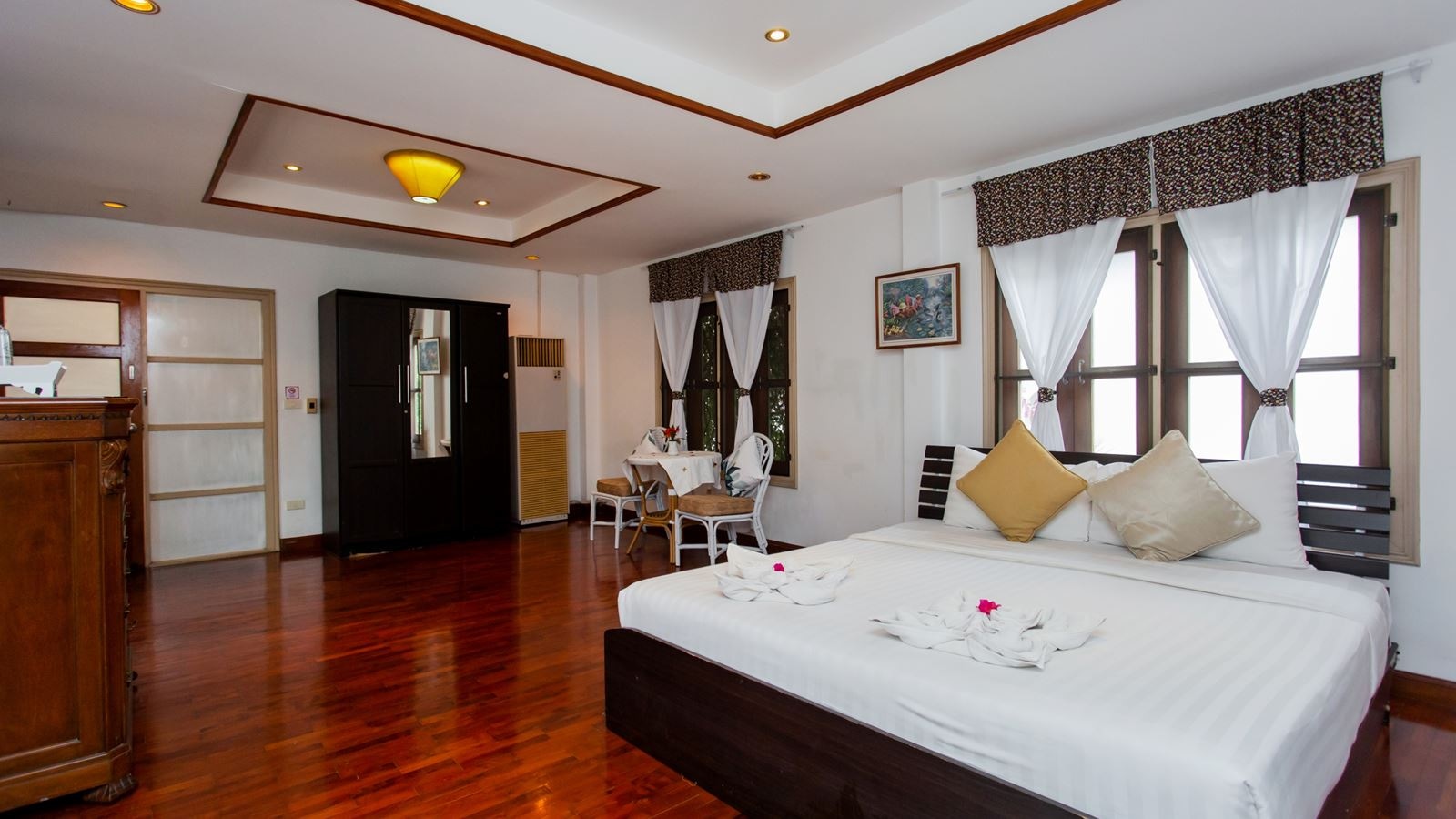 rooms-maloon-pool-villa--7-bedrooms-private-swimming-pool-and-western-style-kitchen