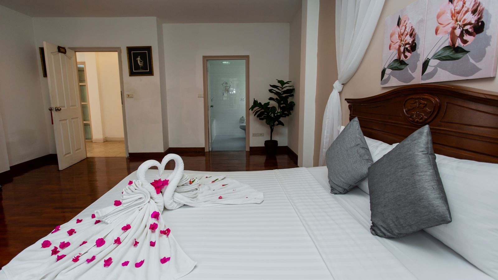 rooms-maloon-pool-villa--7-bedrooms-private-swimming-pool-and-western-style-kitchen