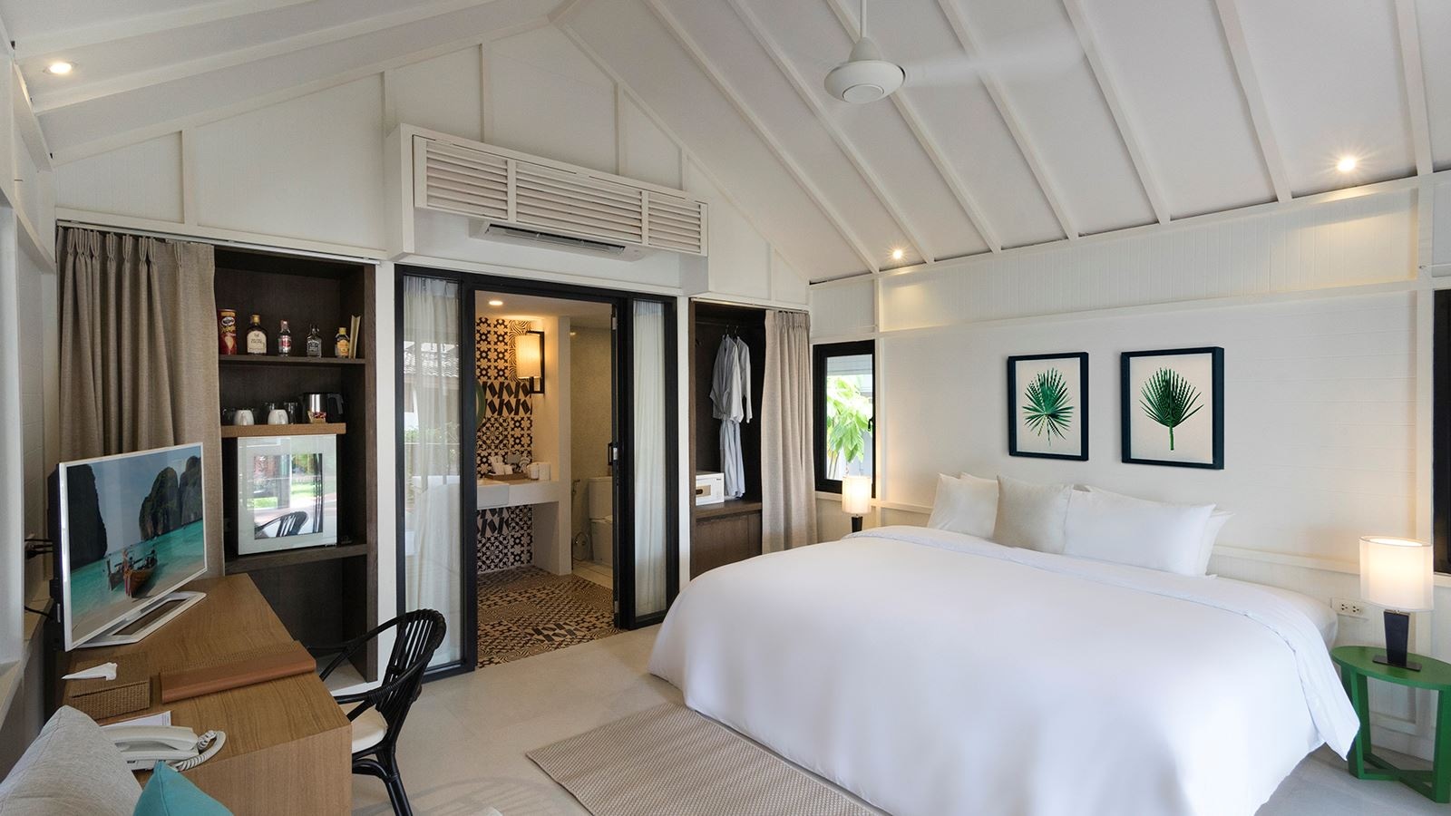 rooms-beachfront-villa