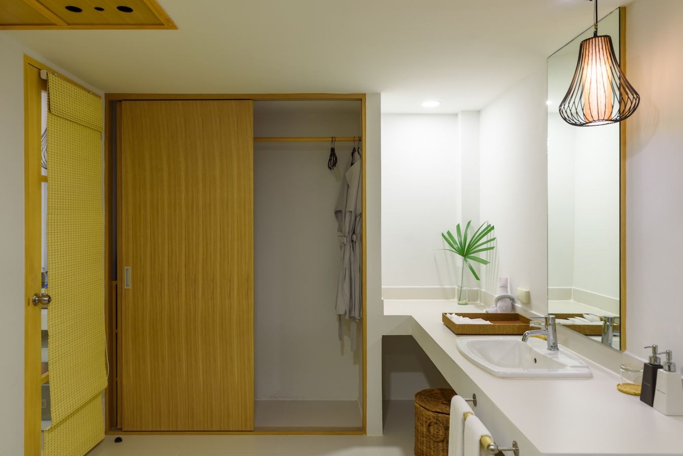 rooms-premium-deluxe-room