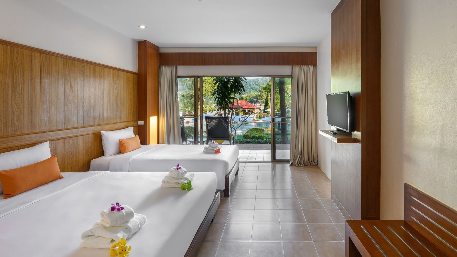 rooms-family-triple-plus-room