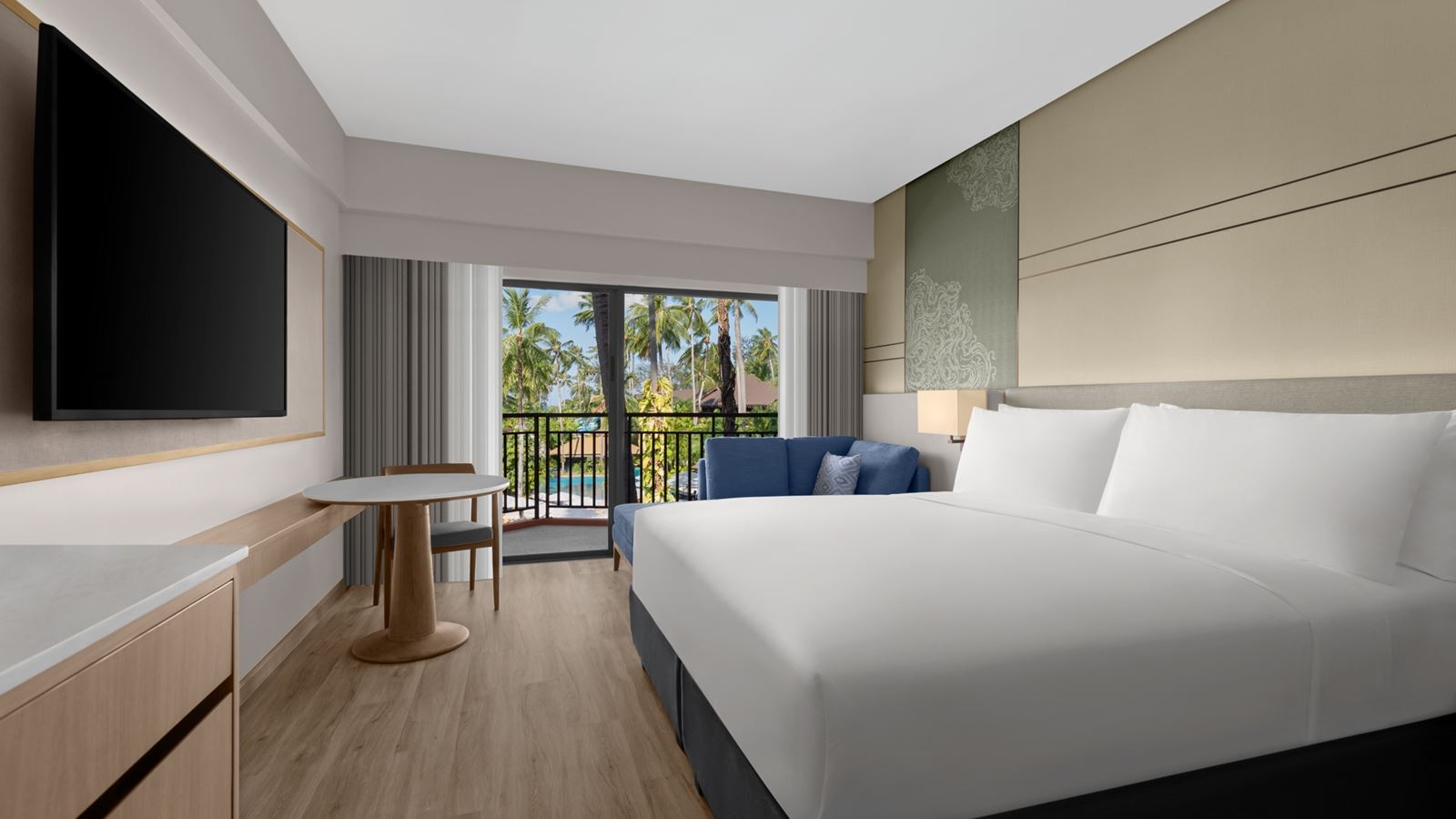 rooms-premier-guest-room-pool-view