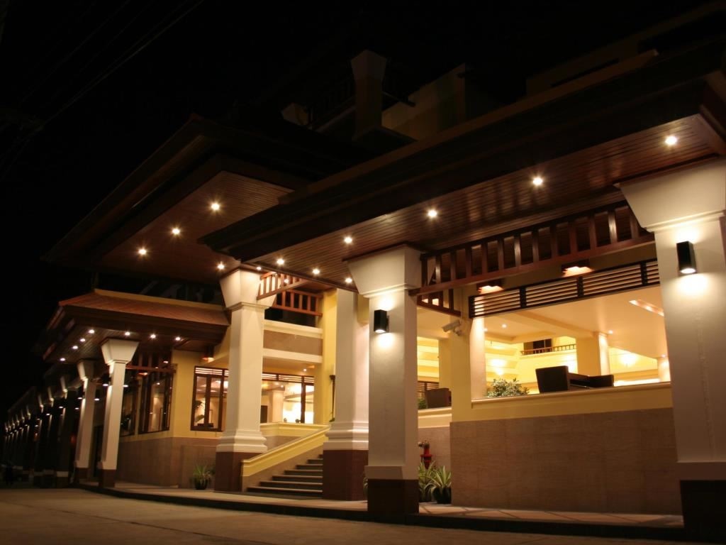 general-main-building