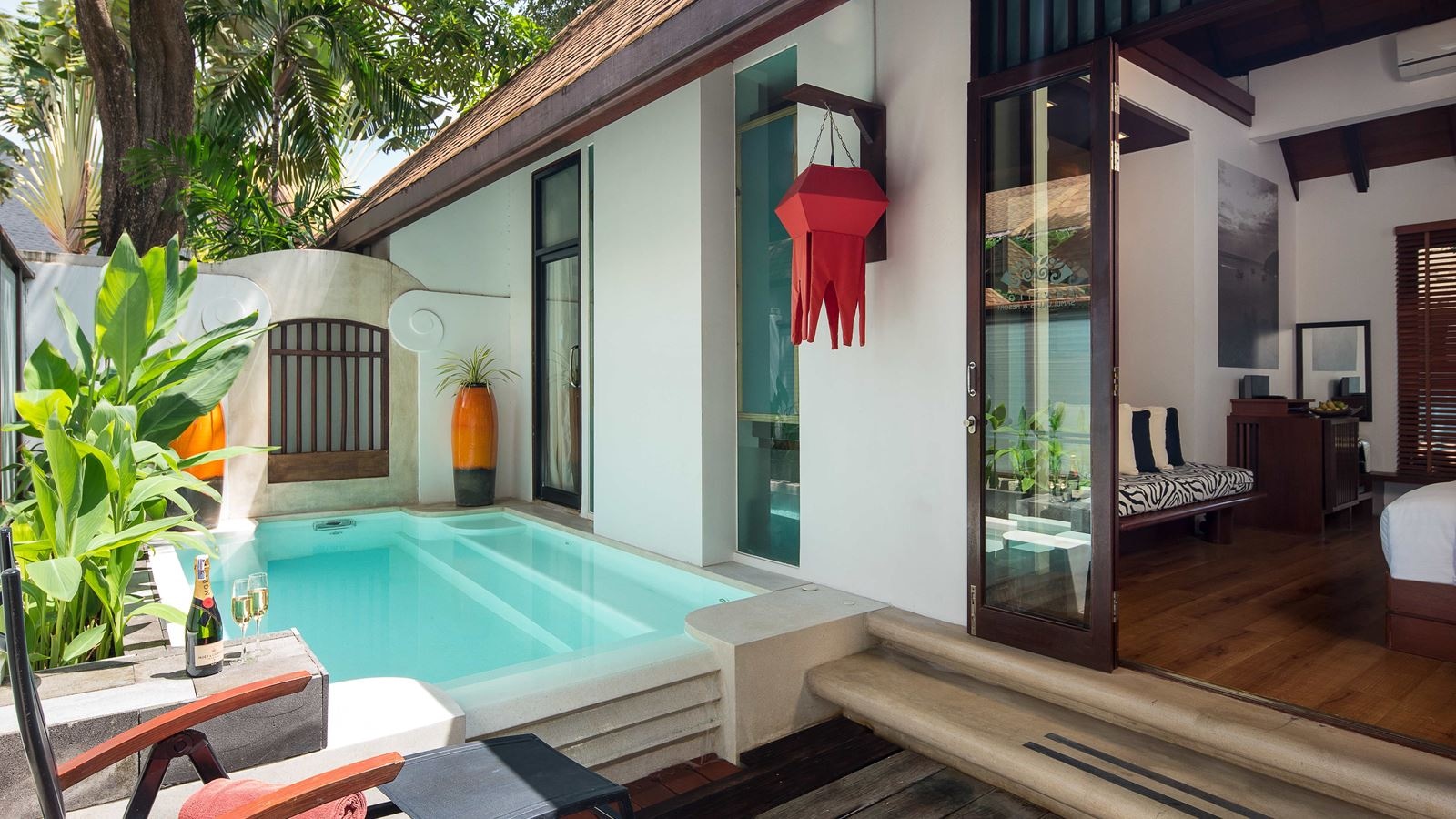 rooms-hydro-pool-villa