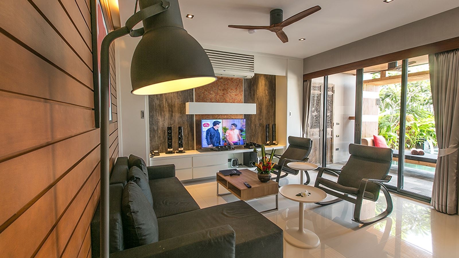 rooms-three-bedroom-beachfront-pool-residence