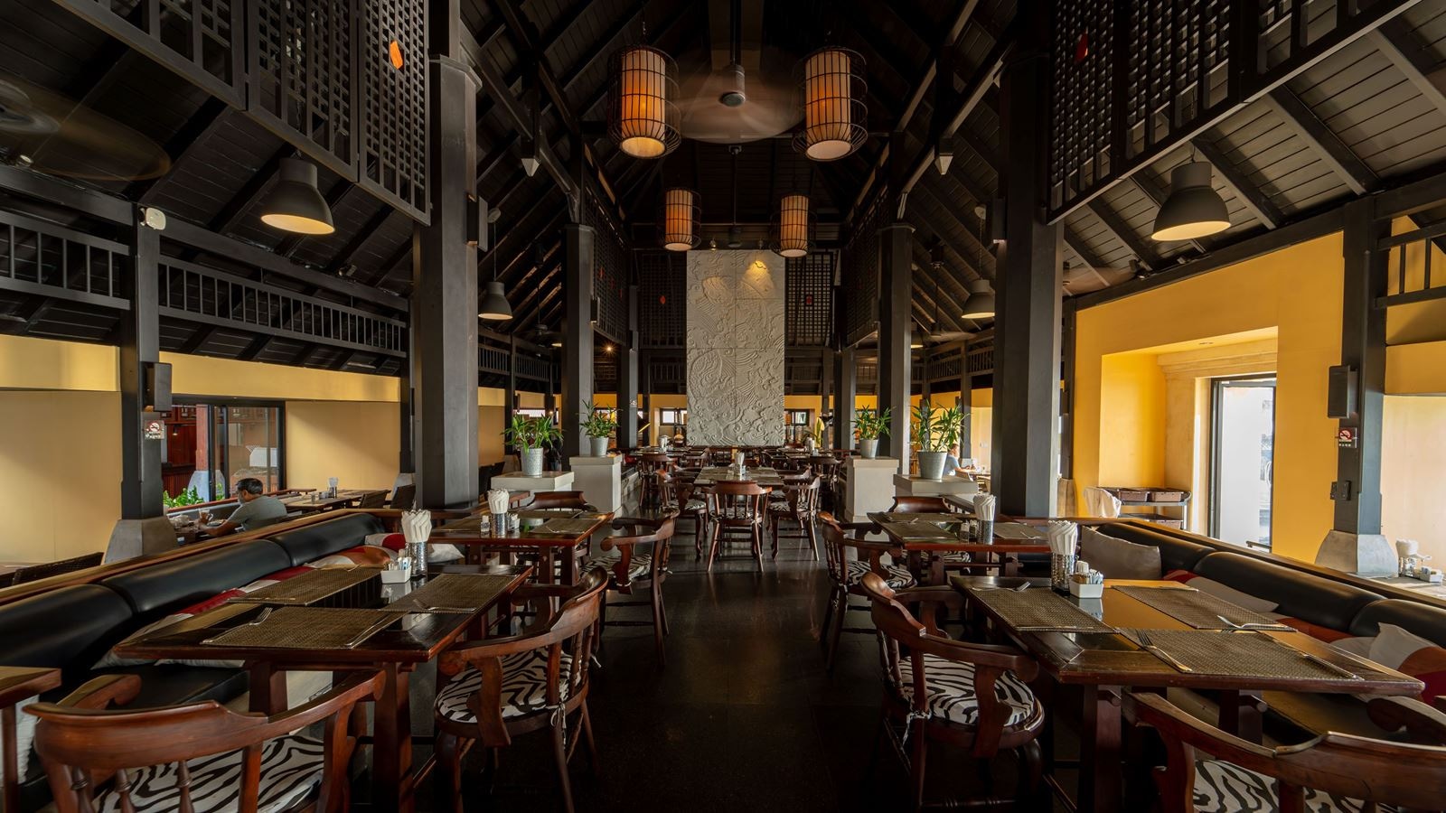 restaurants-breakfast-buffet