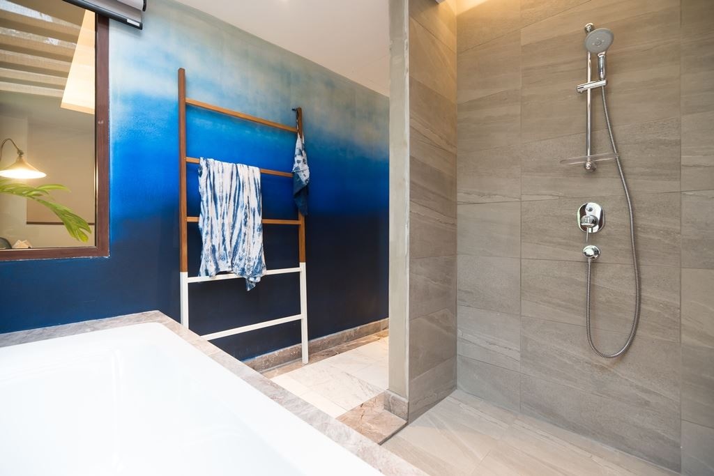 rooms-deluxe-bungalow