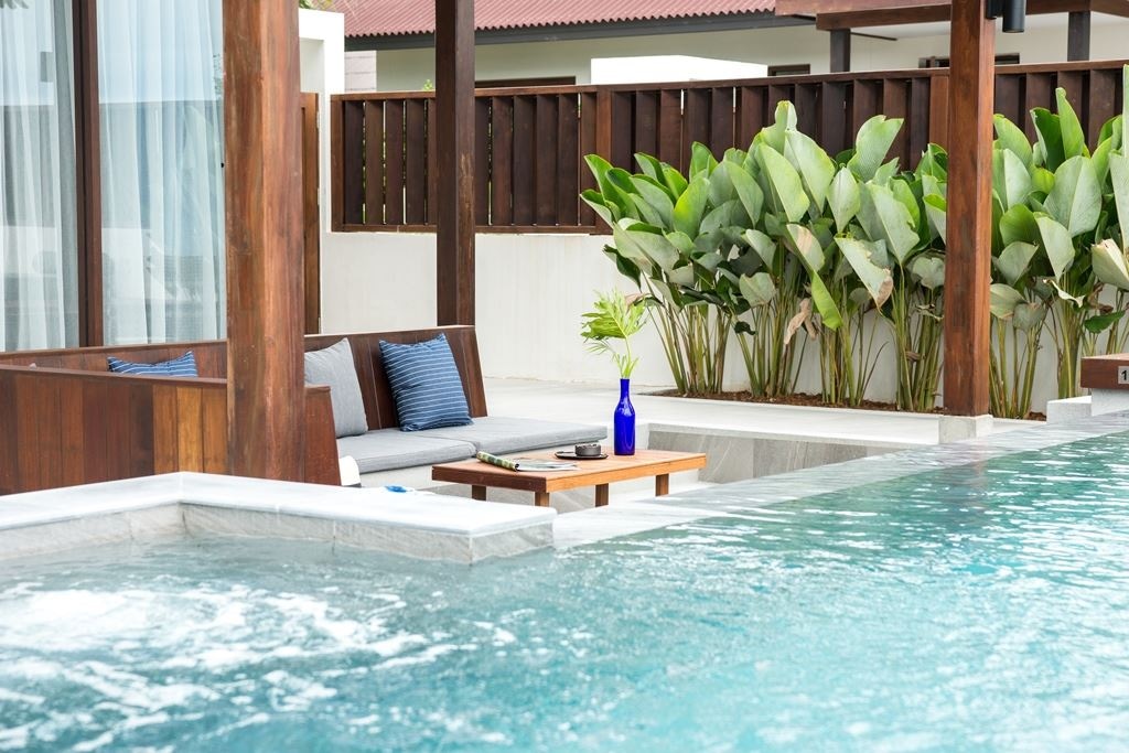 rooms-beachfront-pool-villa