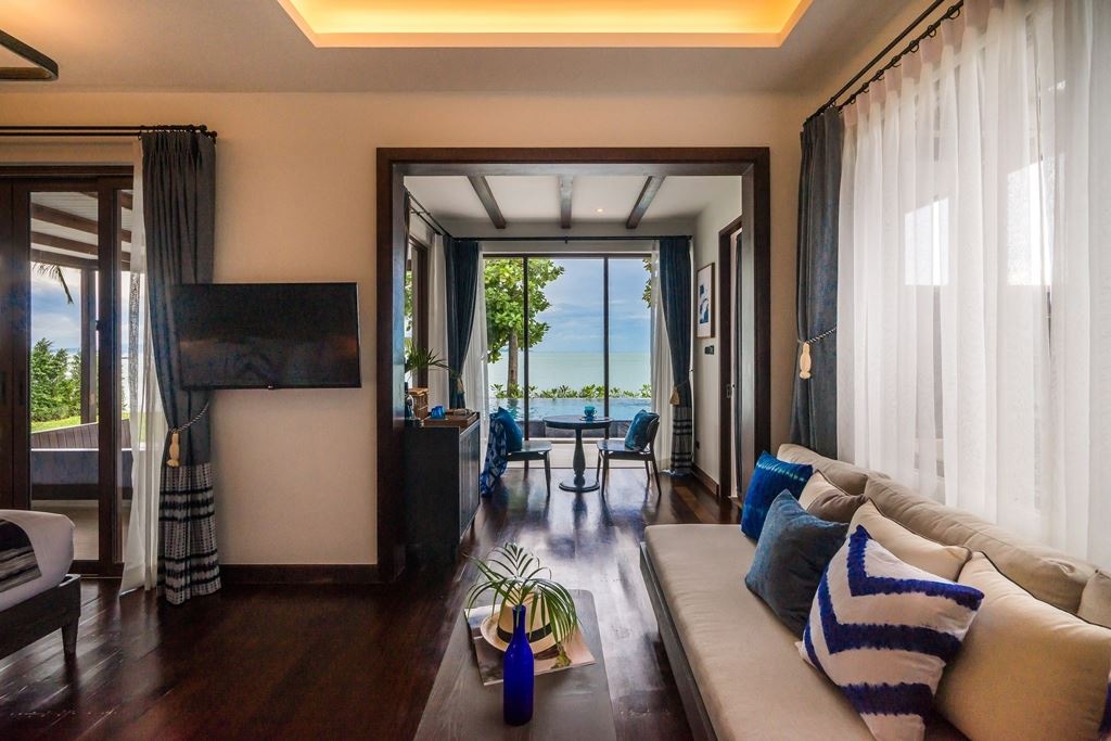 rooms-2bedroom-presidential-beachfront-pool-villa