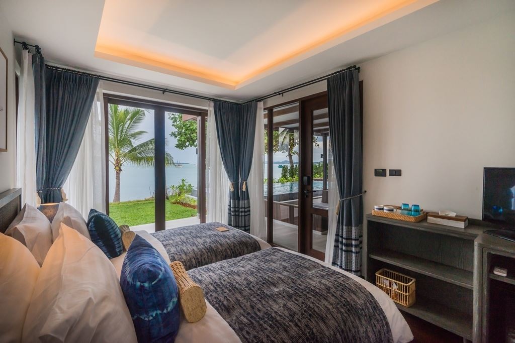 rooms-2bedroom-presidential-beachfront-pool-villa