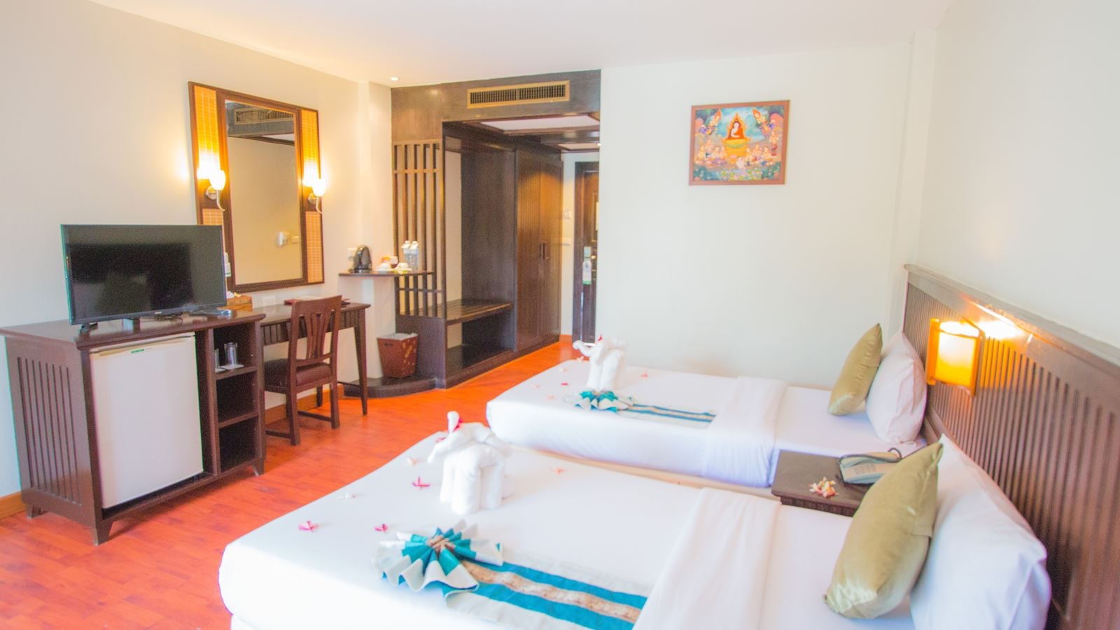 rooms-deluxe-twin-room