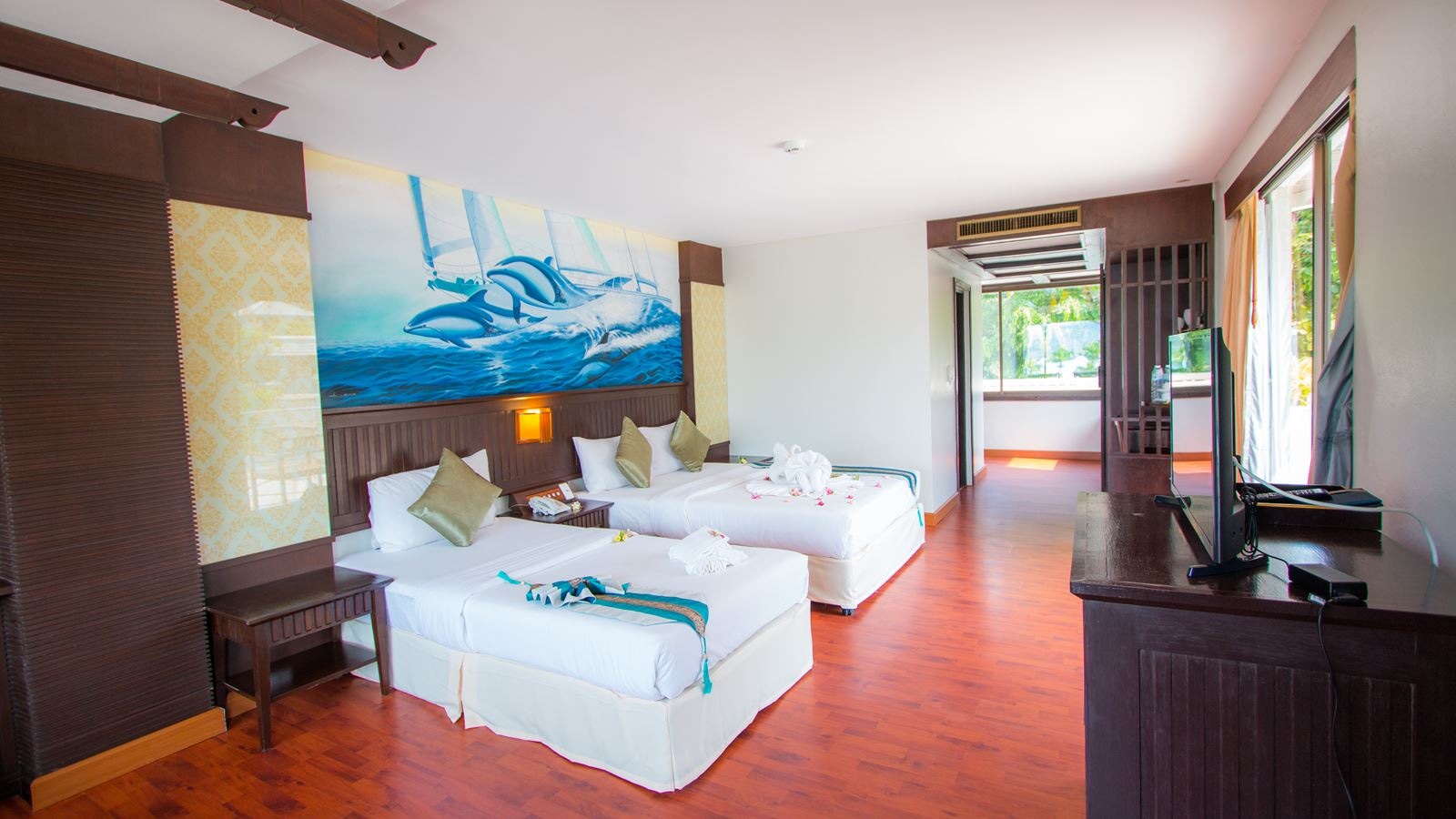 rooms-deluxe-triple-room