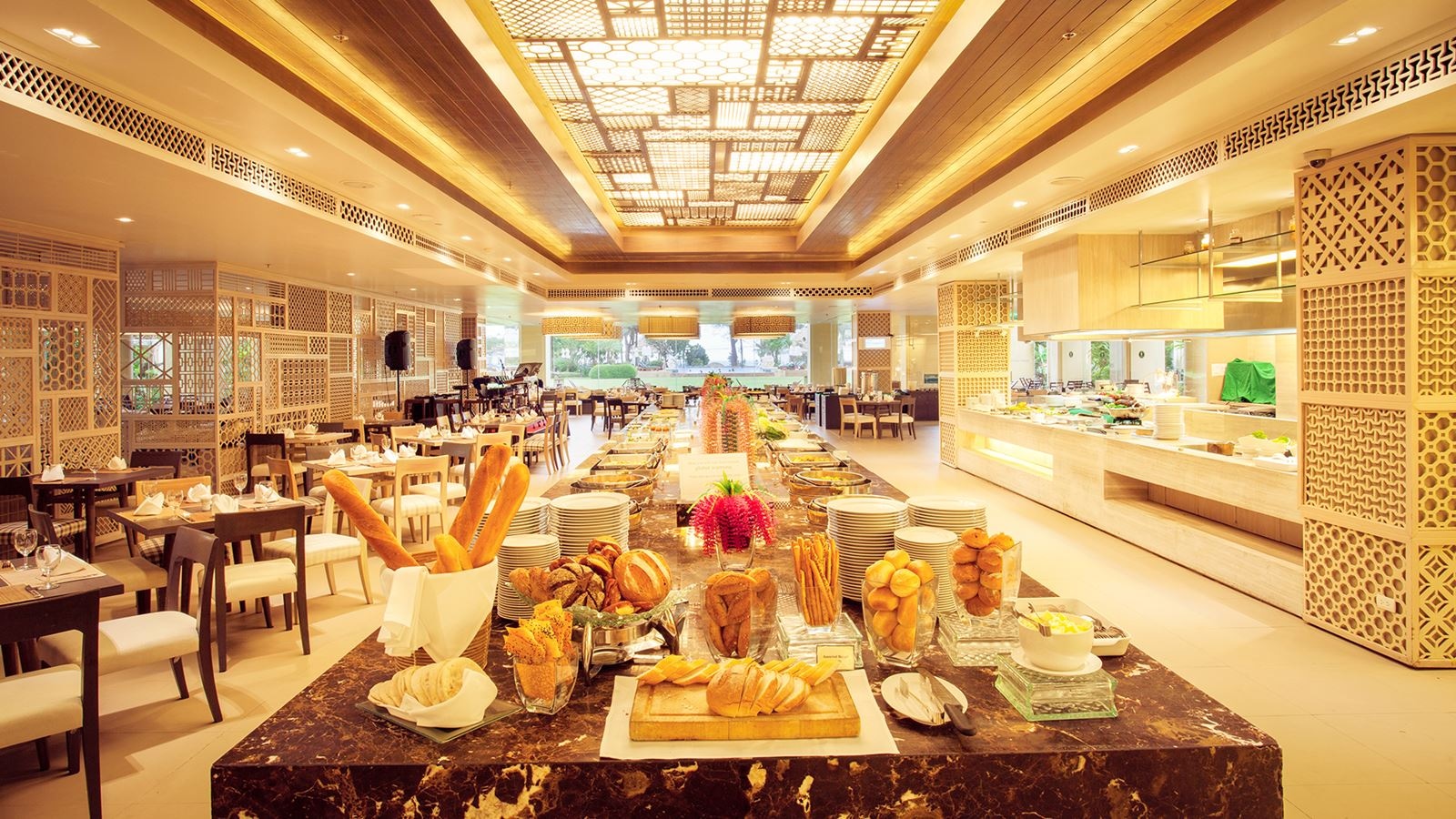 restaurants-bualuang-restaurant