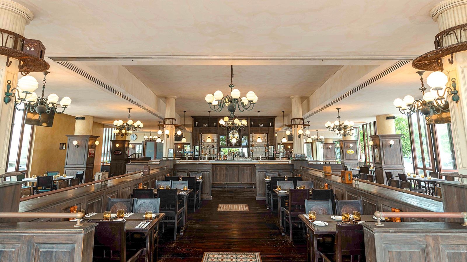 restaurants-sunset-beer-cafe