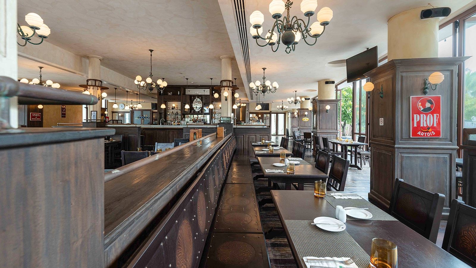 restaurants-sunset-beer-cafe