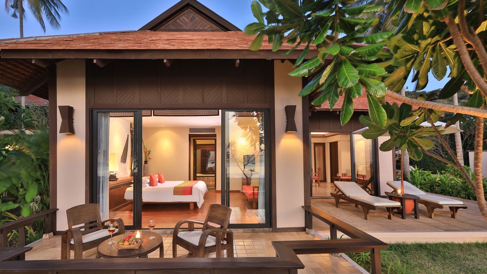 rooms-beachside-villa-one-bedroom-with-shared-pool