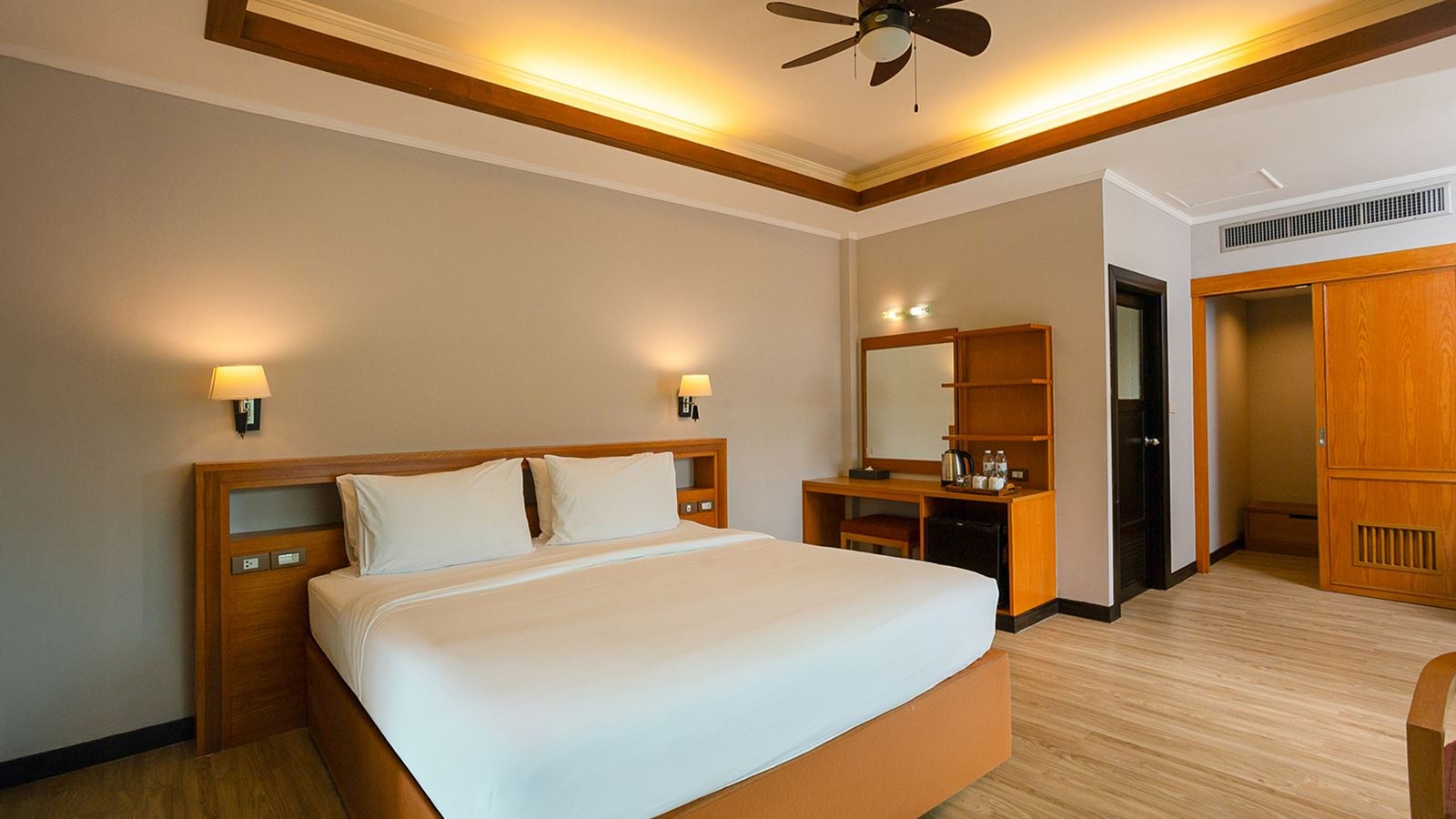 rooms-pool-access-villa