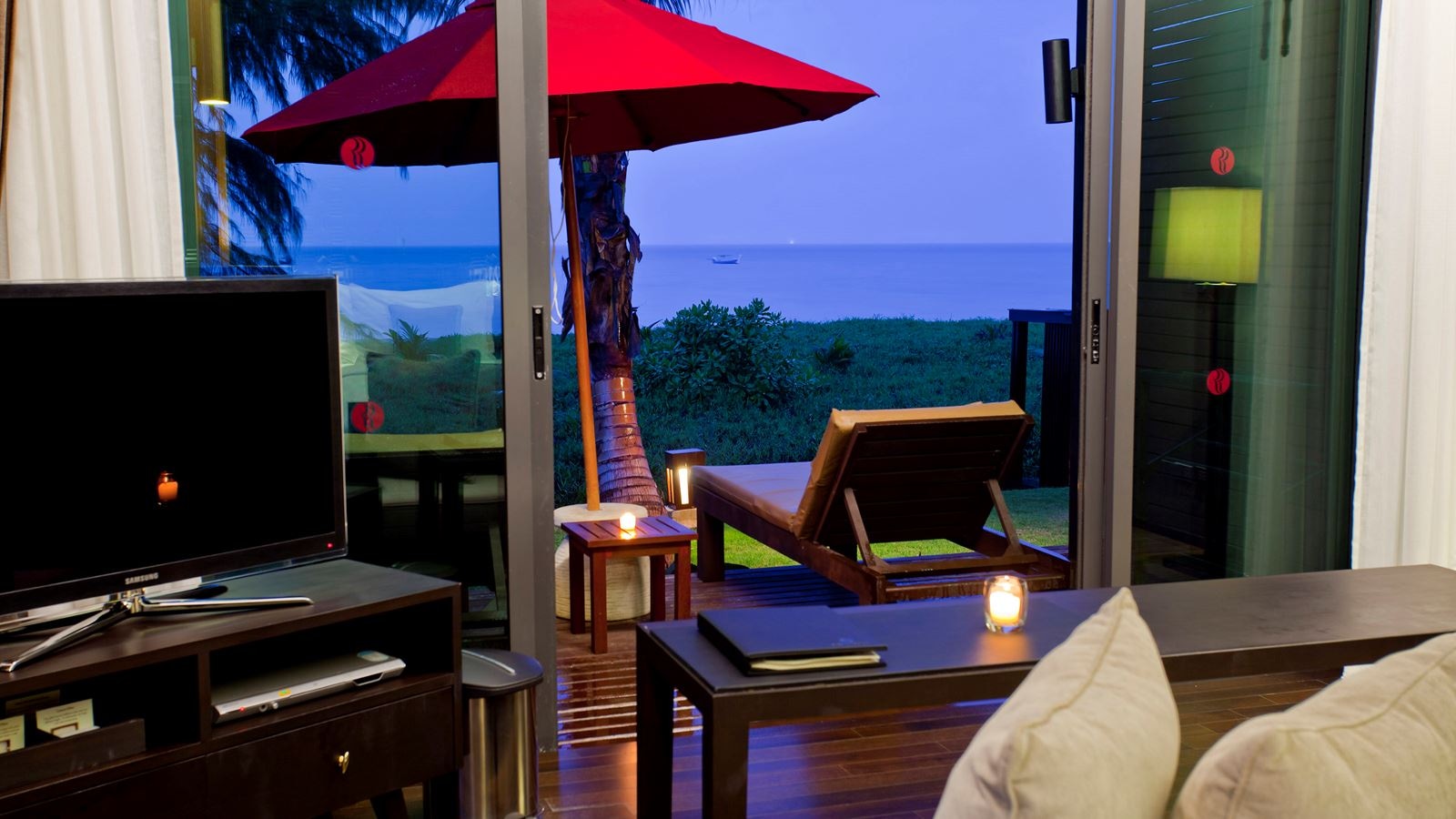 rooms-ocean-front-villa