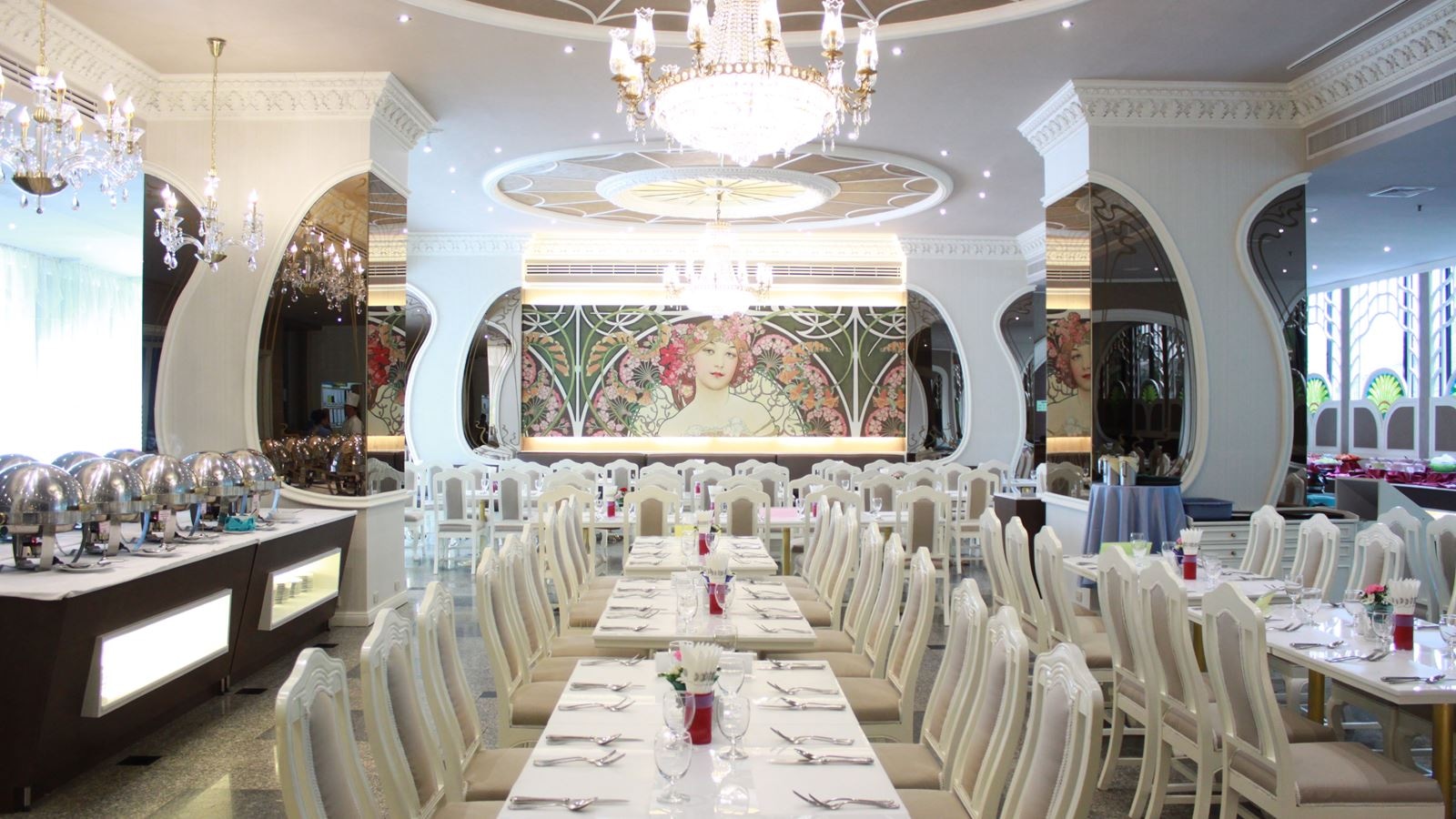 restaurants-benjamas-restaurant