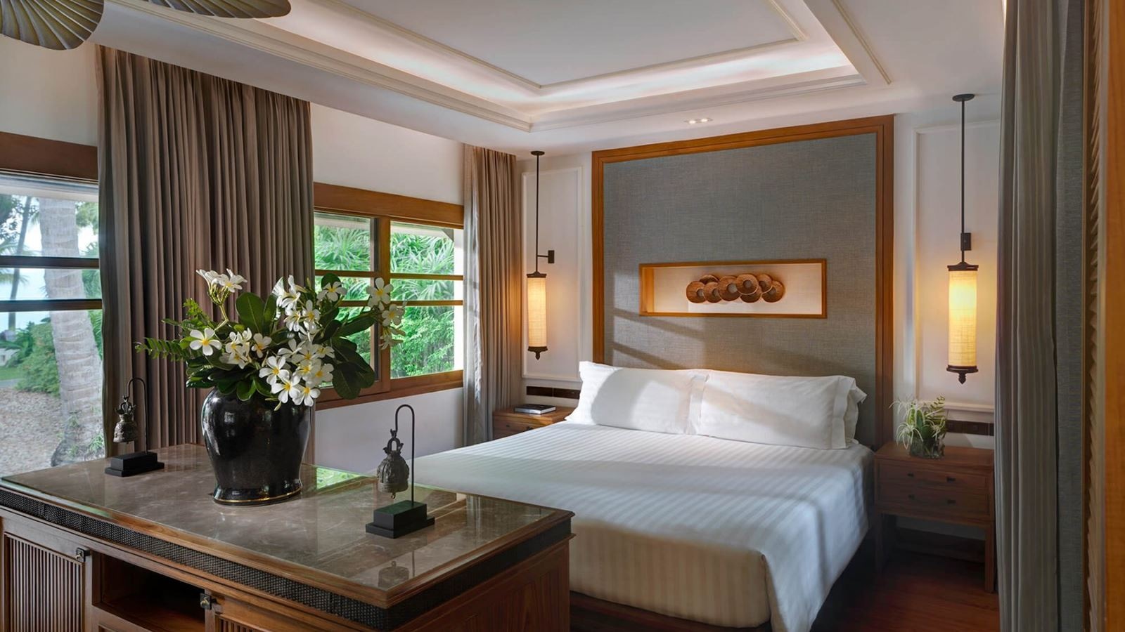 rooms-two-bedroom-grand-deluxe-beachfront-villa