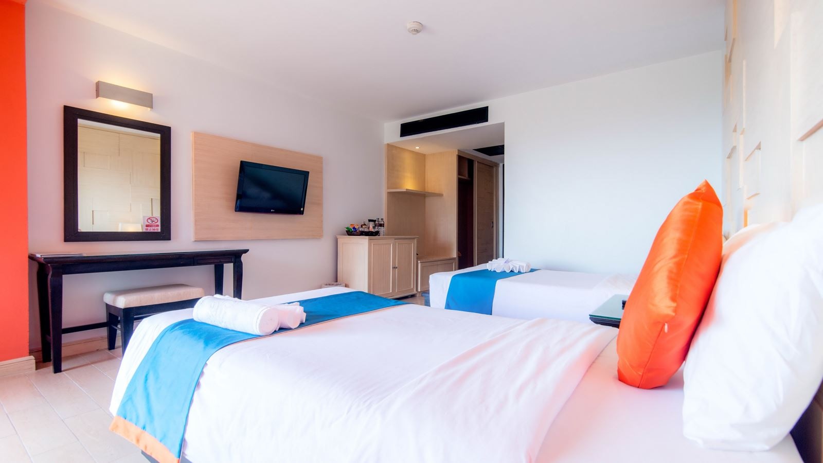 rooms-superior-main-building