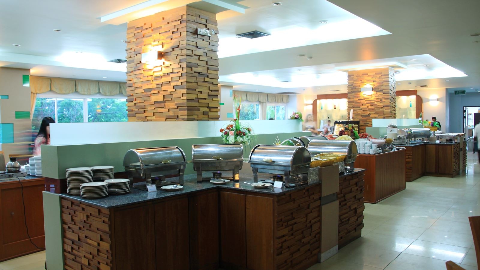 restaurants-suphamas-coffee-shop