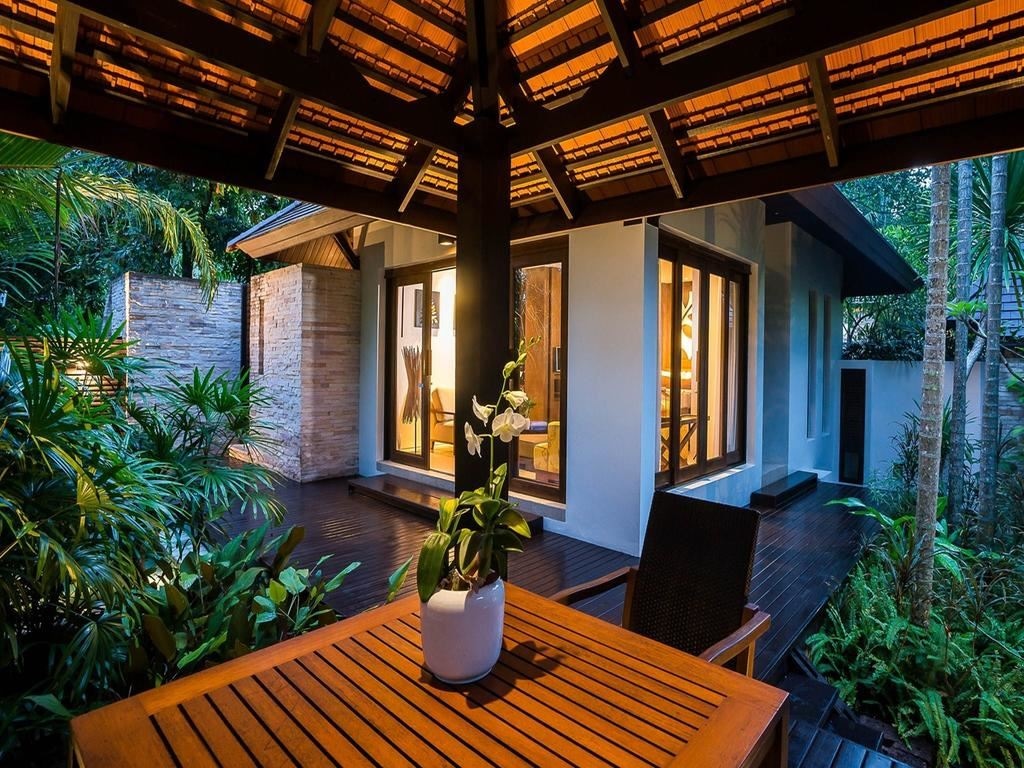 rooms-garden-suite-with-jacuzzi