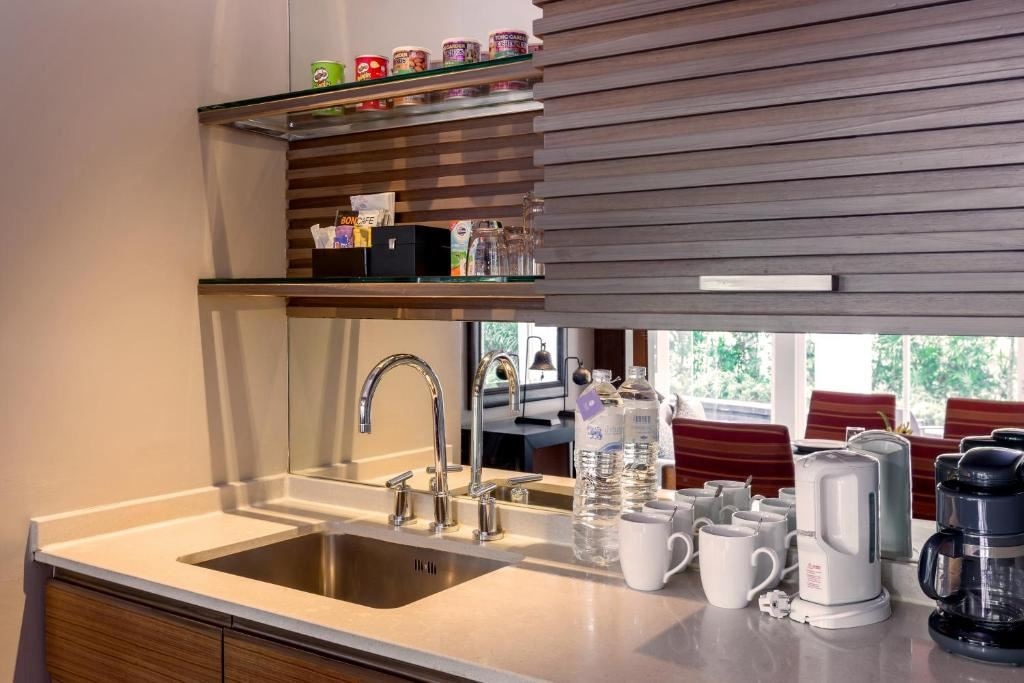 rooms-two-bedroom-island-suite