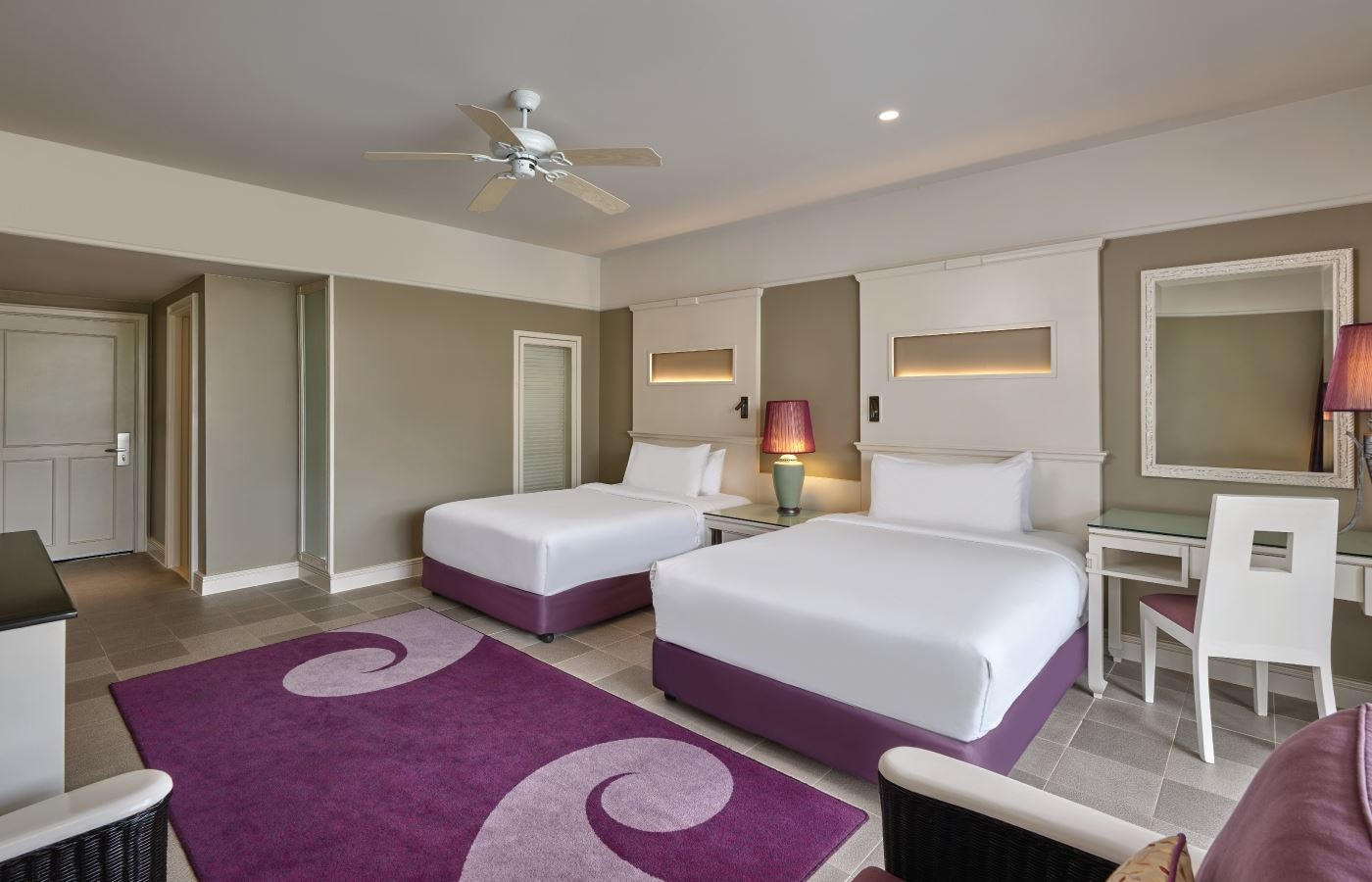 rooms-laguna-twin-room