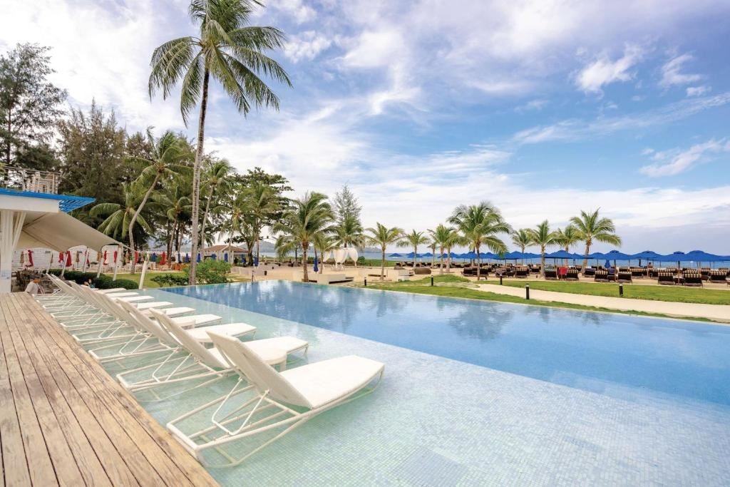 restaurants-xana-beach-club