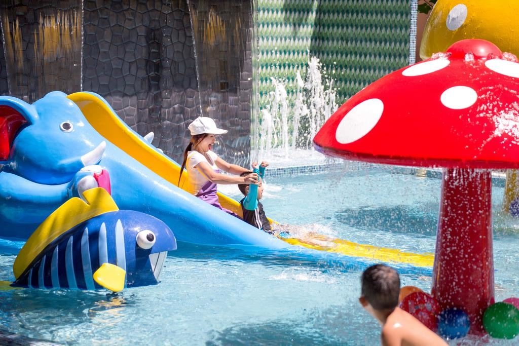 water-park-water-park