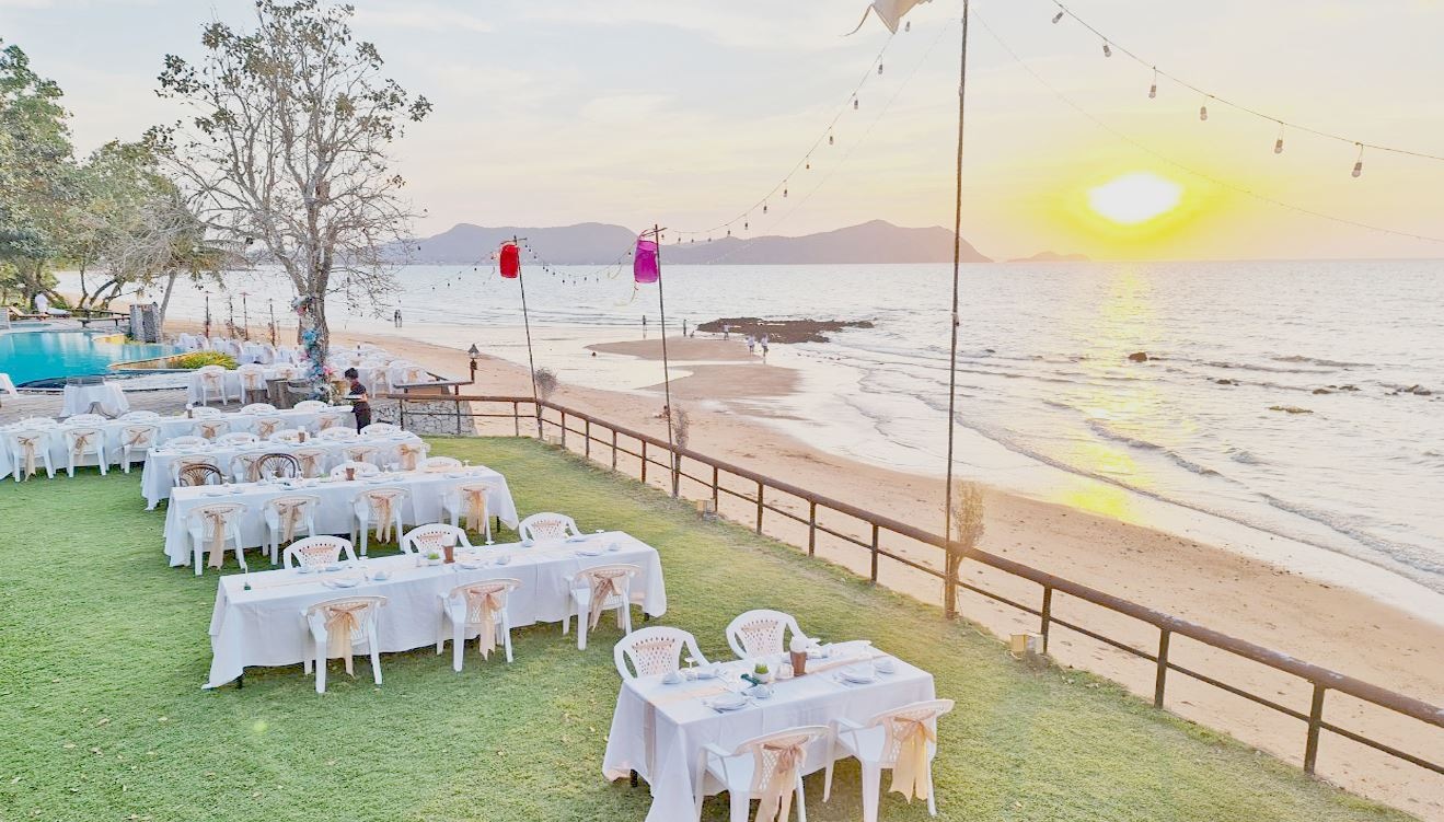 restaurants-sunset-bay-restaurant