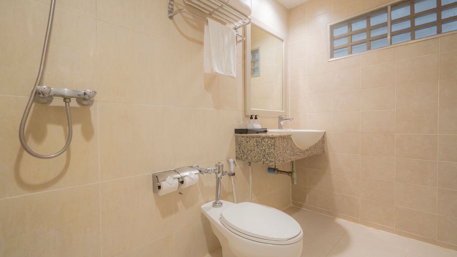 rooms-superior-bungalow-room