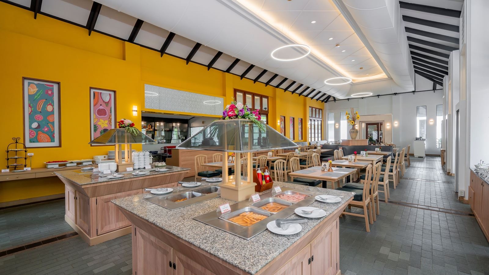 restaurants-garden-terrace-restaurant