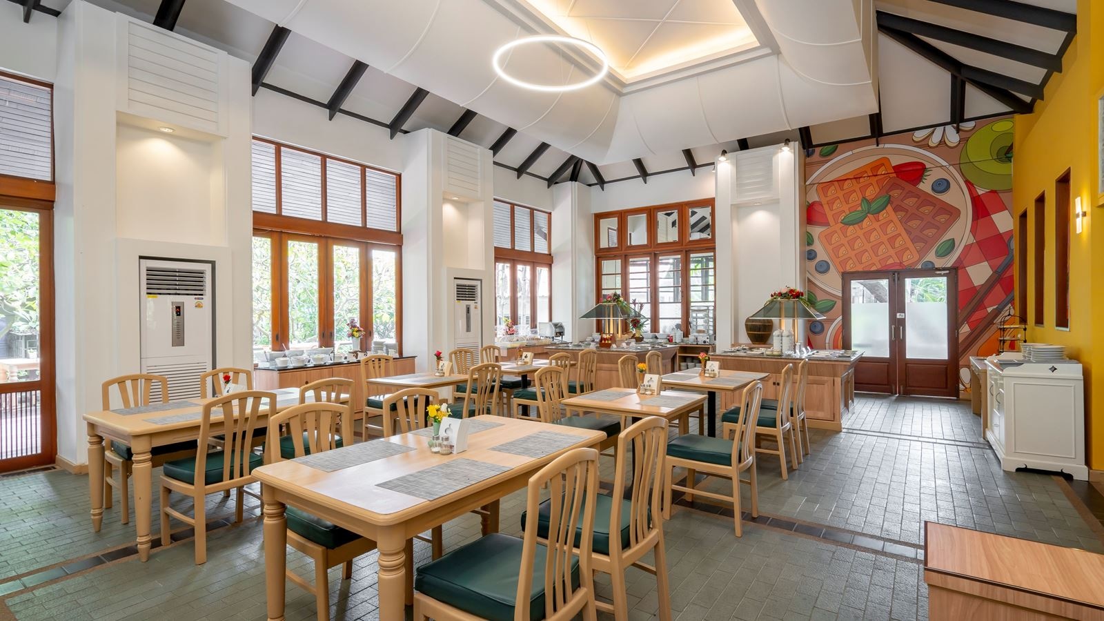 restaurants-garden-terrace-restaurant