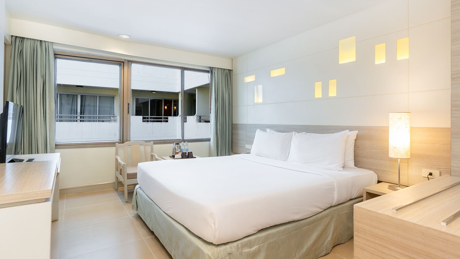 rooms-standard--located-at-tower-wing