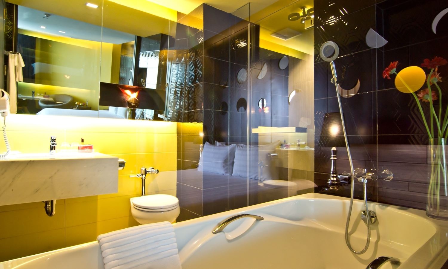 rooms-tsix5-quarter-roh