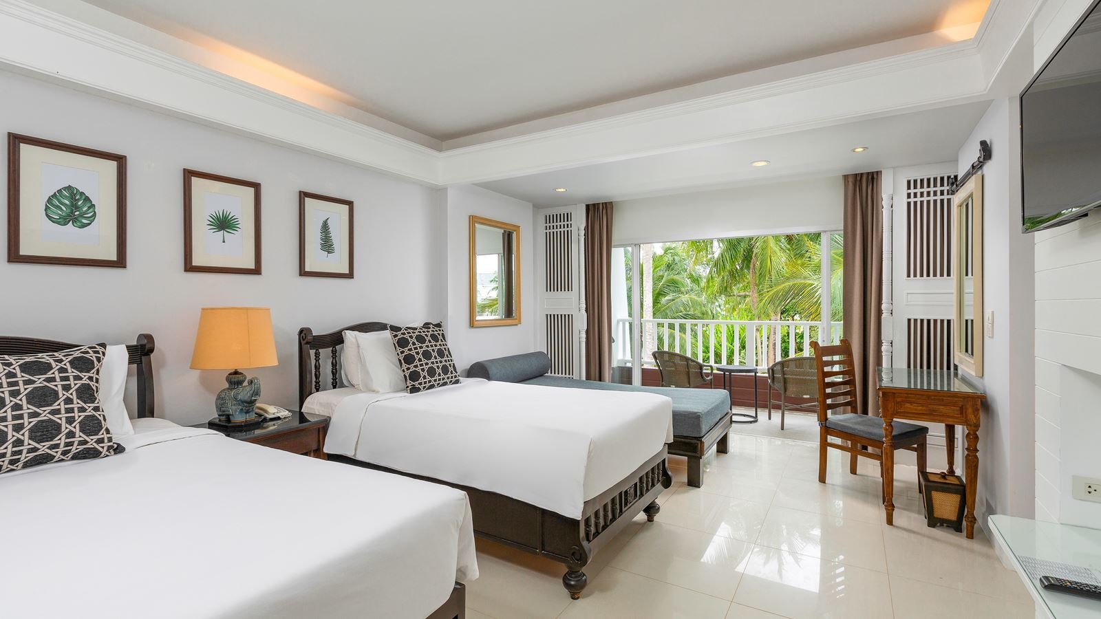 rooms-deluxe-terrace