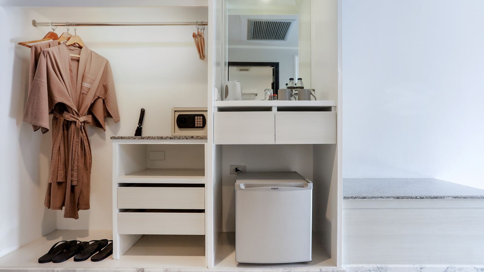 rooms-family-fun-deluxe-with-terrace