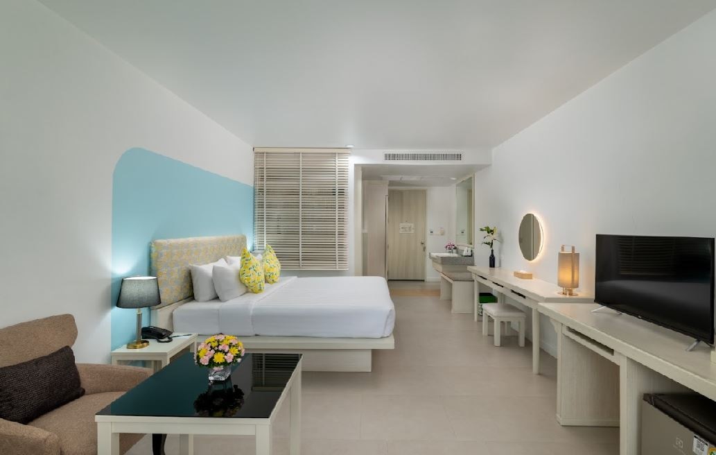 rooms-deluxe-pool-access