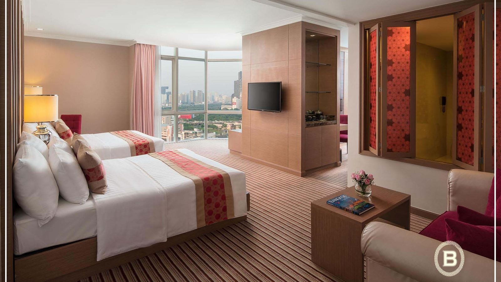 rooms-luxury-family-quadruple-suite---the-main-tower