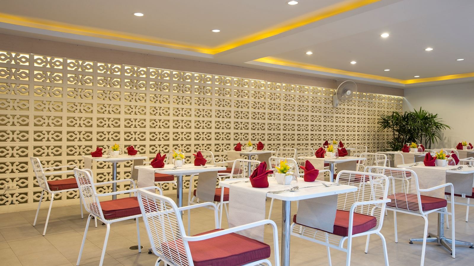 restaurants-the-terrace