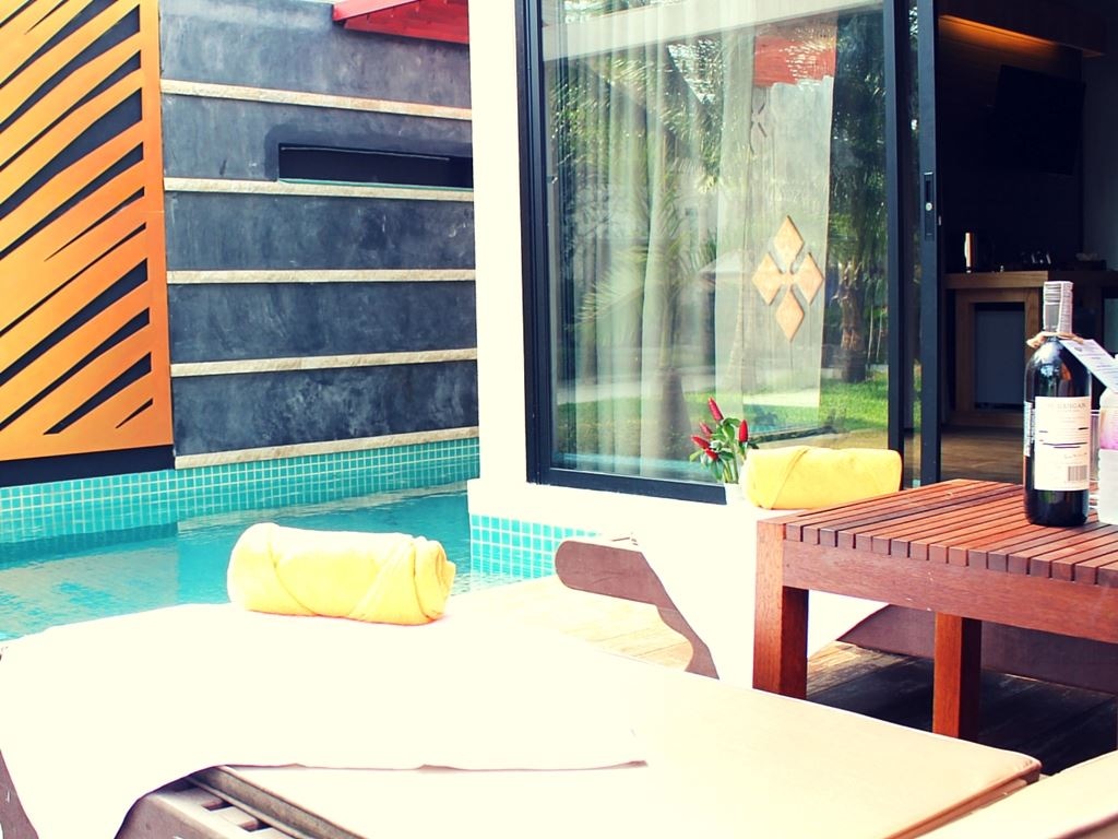 rooms-pool-villa
