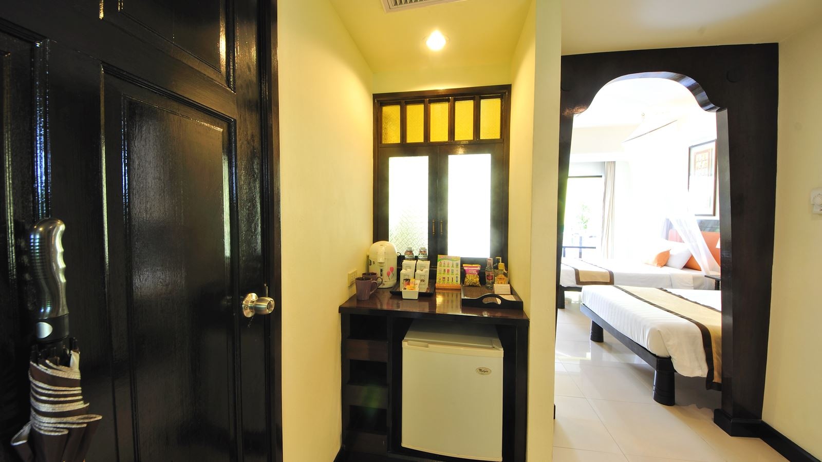 rooms-deluxe-room