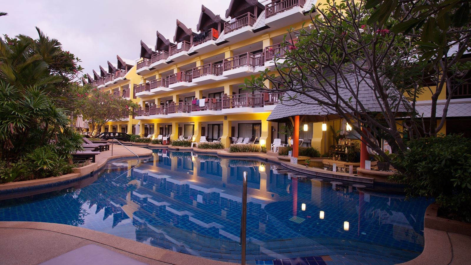 pools-outdoor-pool