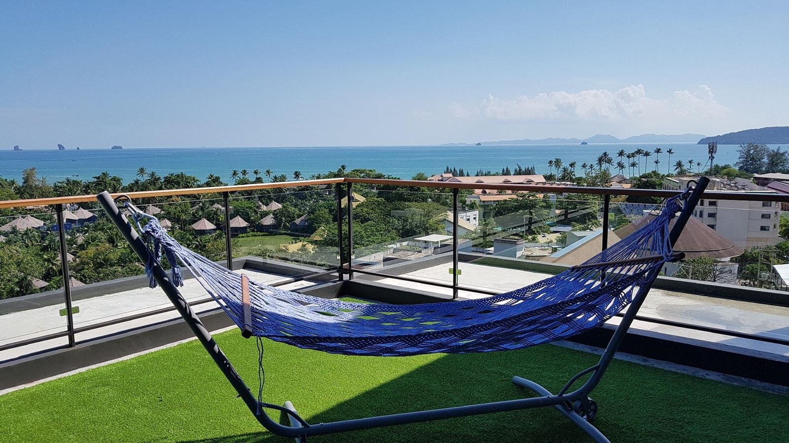 rooms-deluxe-with-private-roof-top-terrace